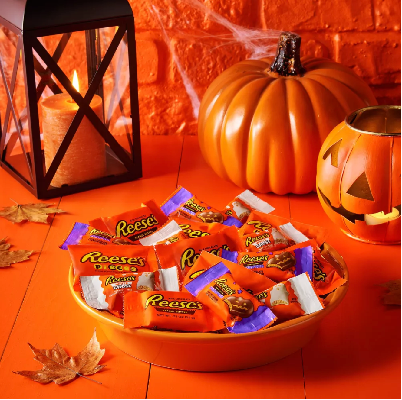 Reeses Peanut butter: 5 reeses peanut butter chocolate for halloween